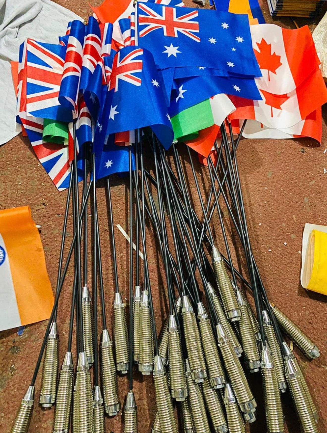 Bonnet Flag America 🇺🇸, Canada 🇨🇦, UK 🇬🇧 / Best Quality Flags (2 pis) (2 flags) फ्लैग बोनेट एंटीने अमेरिका 🇺🇸, कनाडा🇨🇦, यूके🇬🇧 / (कोई भी 2 पीस आयेगा)(2 फ्लैग आयेगा)
